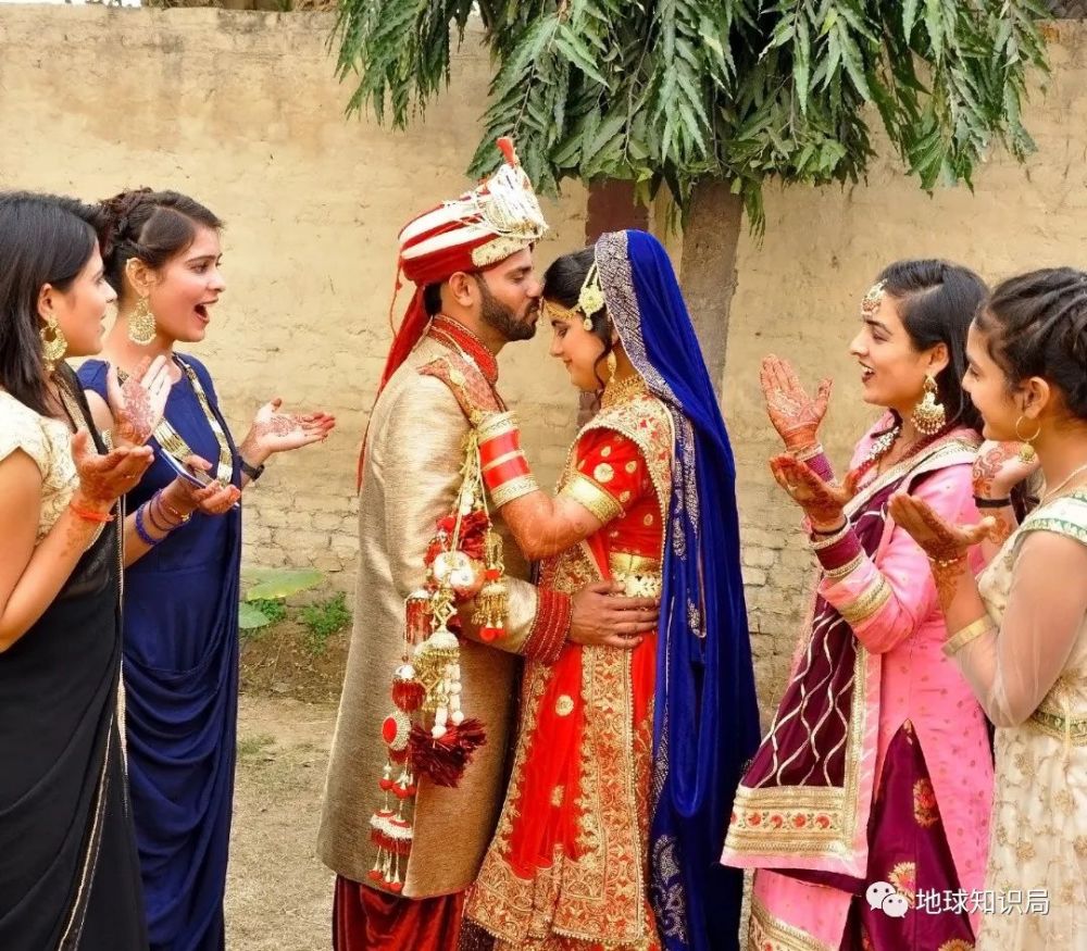 新娘|在印度，娶一个女生能拿多少彩礼钱？