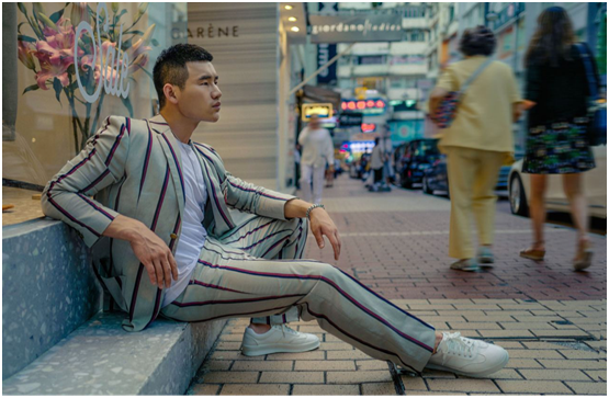 谢孟伟|苦肉计？“嘎子”直播被强行关麦，曾卖假货哭成泪人