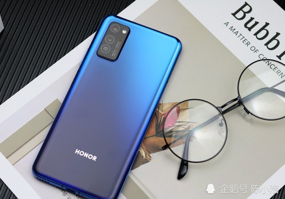 对比体验荣耀v30和荣耀30该怎么选