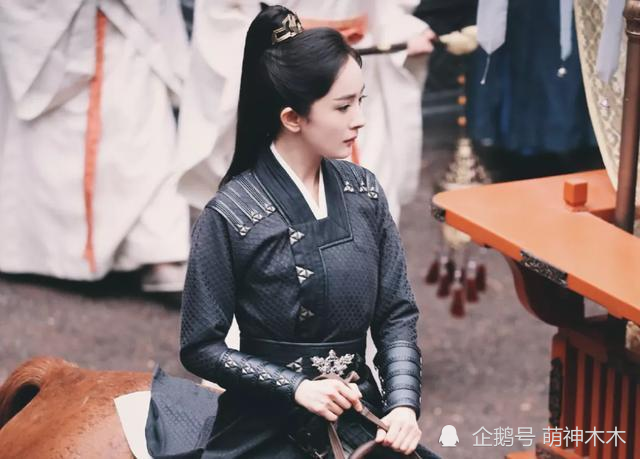 中国电视金鹰奖|金鹰节不再设奖项，杨幂瞬间尴尬，没做过女神唯一拿过的奖也取消