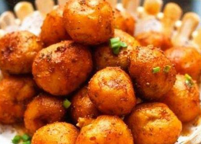 简单好吃的油焖小土豆鲜香软糯简单美味不错的家常美食