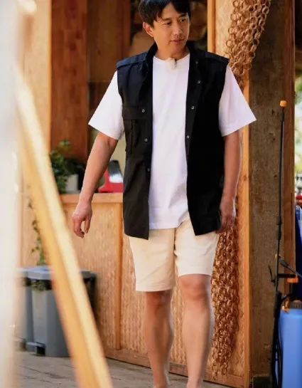 黄磊|49岁黄磊近照曝光：“坚持跑步一年，我戒掉了中年人的油腻”