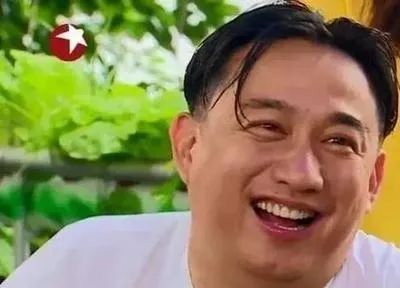 黄磊|49岁黄磊近照曝光：“坚持跑步一年，我戒掉了中年人的油腻”