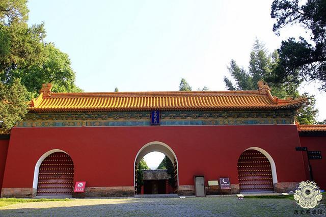 实拍明太祖朱元璋陵墓:地宫保存完整,康熙南巡曾五次到陵前跪拜