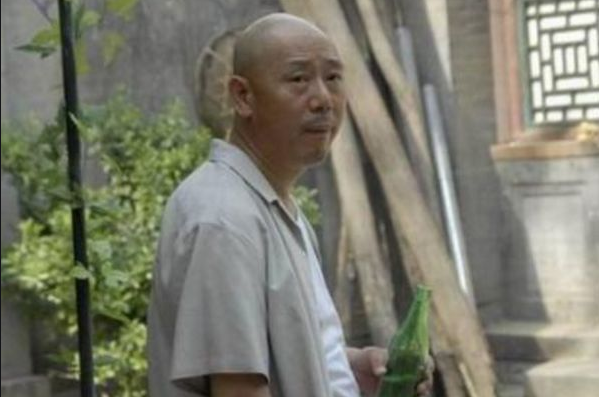 李成儒|开场就这么猛？李成儒点评究竟有多犀利，连亲儿子都不放过