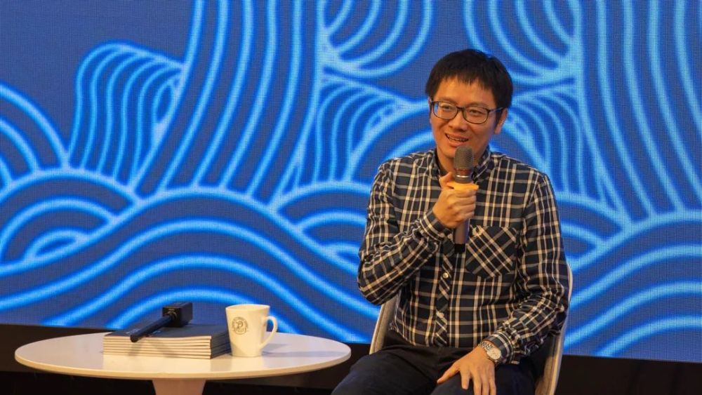 小记者对话中科院院士——互联网时代的普陀二中·峧头中学共同体活动