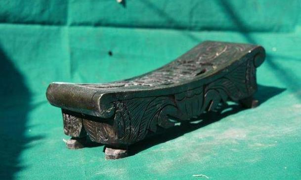 考古|为死人准备的瓷枕，为何却成了活人的床上用品？有一个功能很重要