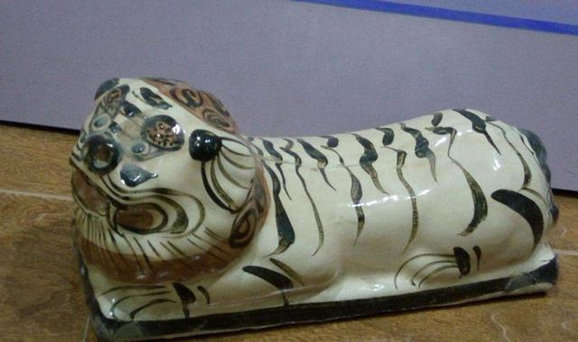 考古|为死人准备的瓷枕，为何却成了活人的床上用品？有一个功能很重要