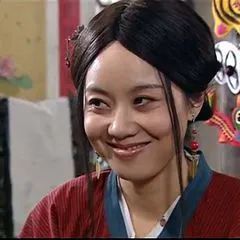 孙燕姿|天后也调皮！粉丝高铁偶遇孙燕姿，正主辟谣还cos同款姿势