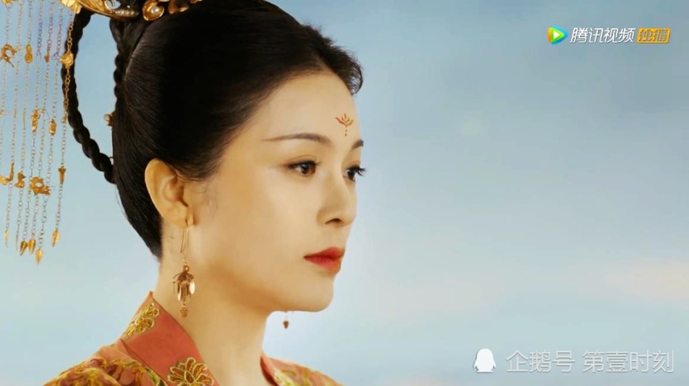 董若萱|长安诺：杨超越饰演的董若萱在第44集终于上线了，她是新安王之女