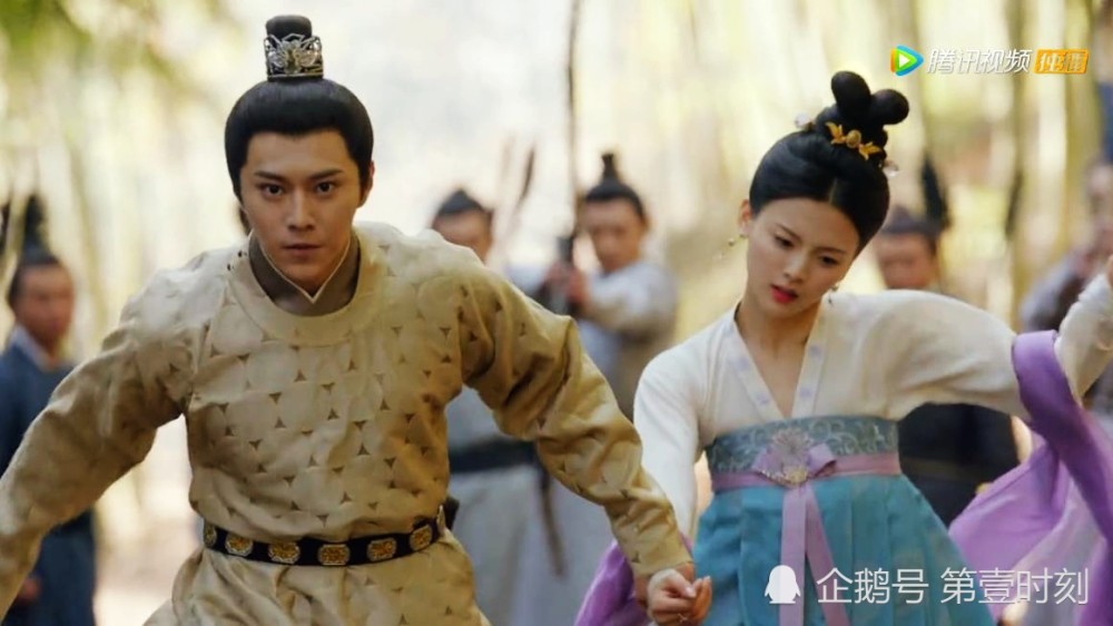 董若萱|长安诺：杨超越饰演的董若萱在第44集终于上线了，她是新安王之女