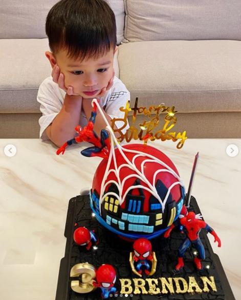 胡杏儿|胡杏儿老公晒照为奕霆仔庆3岁生日，疑隔空喊话妻子备孕三胎