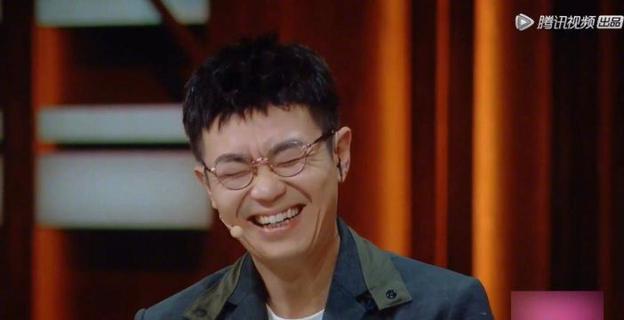 郭敬明|郭敬明捧鲜肉没底线，大鹏意外力挺，观众：不会主持可以让张大大来