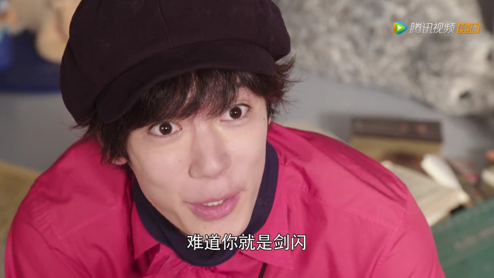 假面骑士圣刃:飞羽真失去变身能力,亚瑟王之力成为复原的关键!