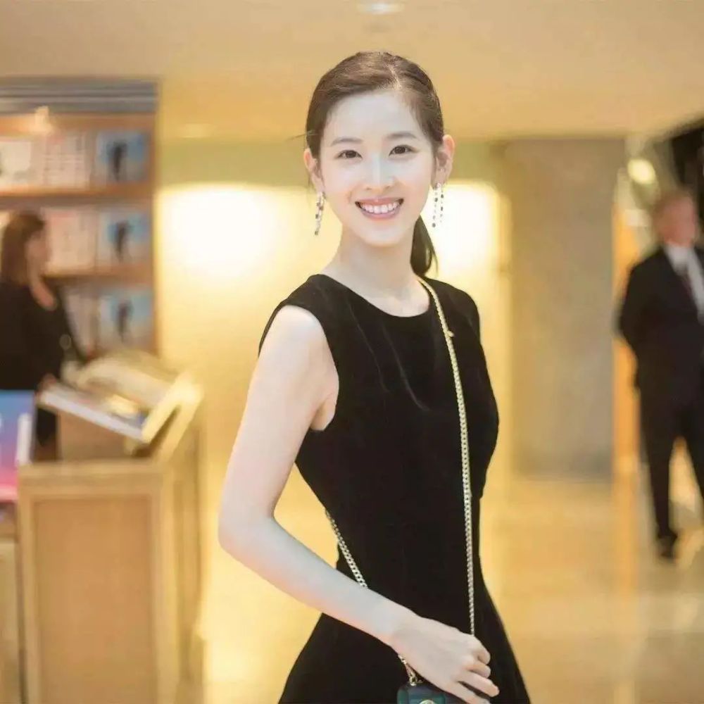 芙蓉姐姐|43岁芙蓉姐姐近照曝光：初代网红们，现在都怎么样了？