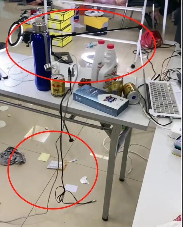 闫学晶|吃瓜日报丨闫学晶已离婚再嫁？王宝强否认与冯清结婚？嘎子哥直播间被砸？
