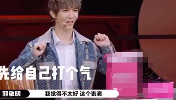 闫学晶|吃瓜日报丨闫学晶已离婚再嫁？王宝强否认与冯清结婚？嘎子哥直播间被砸？