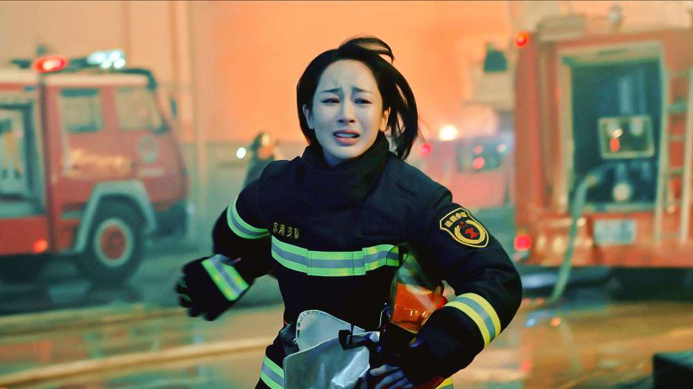 杨紫|杨紫：面对抹黑与否定，一路走来她有多不容易？