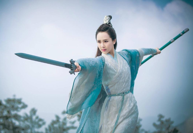 杨紫|杨紫：面对抹黑与否定，一路走来她有多不容易？