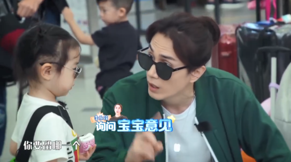 李承铉|36岁戚薇首谈生育细节，惹十万网友心疼：遇上李承铉真的太“惨”