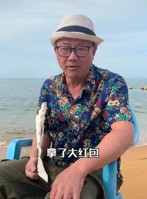 票房|《急先锋》票房惨淡垫底，香港娱记声援成龙，怀疑影院经理收红包