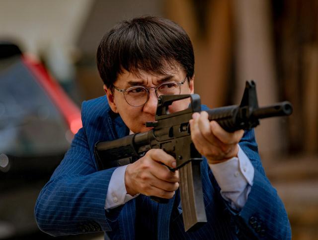 票房|《急先锋》票房惨淡垫底，香港娱记声援成龙，怀疑影院经理收红包