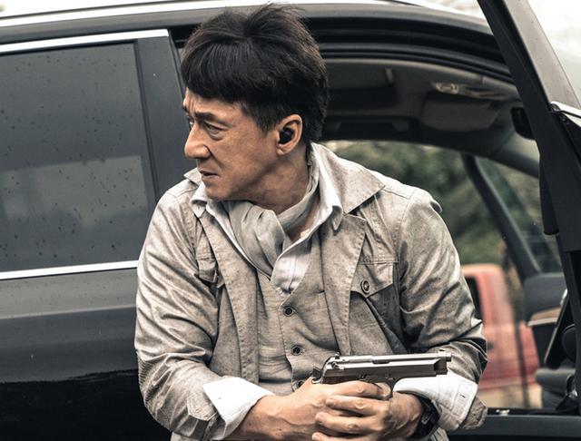 票房|《急先锋》票房惨淡垫底，香港娱记声援成龙，怀疑影院经理收红包