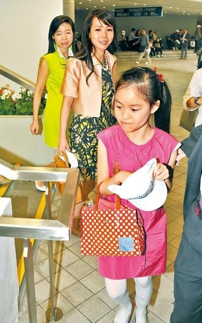 刘銮雄|刘銮雄女儿晒父女合照力破不和传闻，回忆温馨瞬间：最好的爸爸