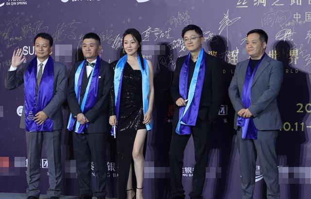 窦骁|丝绸之路国际电影节开幕，窦骁白冰同框亮相，小沈阳也罕见出镜