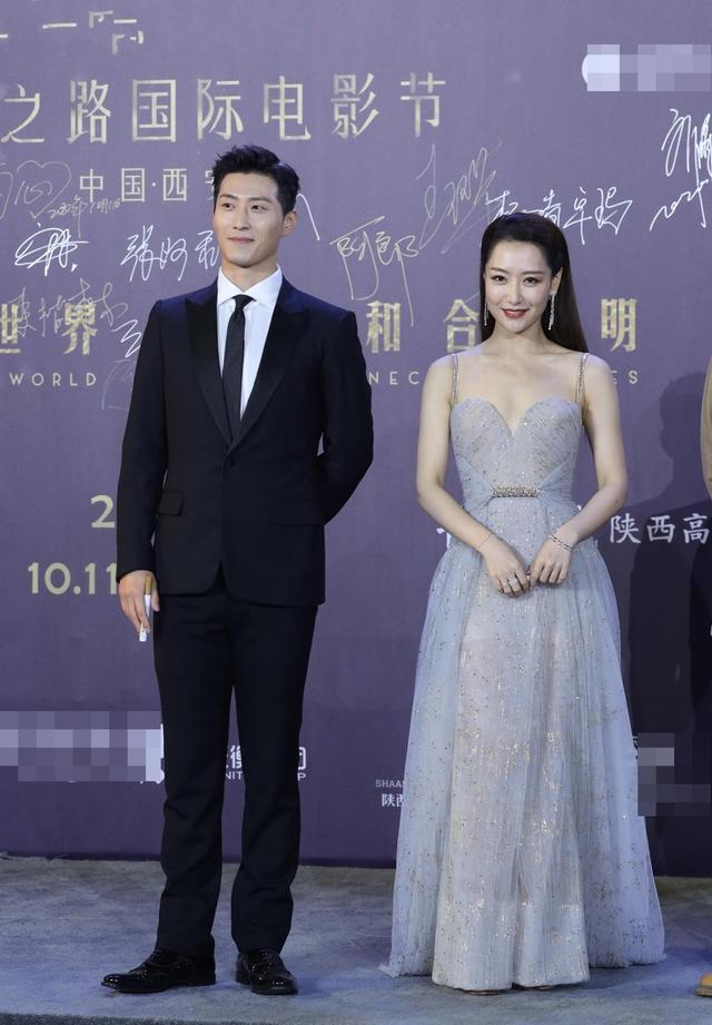 窦骁|丝绸之路国际电影节开幕，窦骁白冰同框亮相，小沈阳也罕见出镜