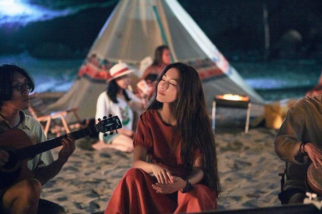 田馥甄|田馥甄新歌剖析37岁爱情观：美满婚姻不过幻想，结婚誓词最讽刺