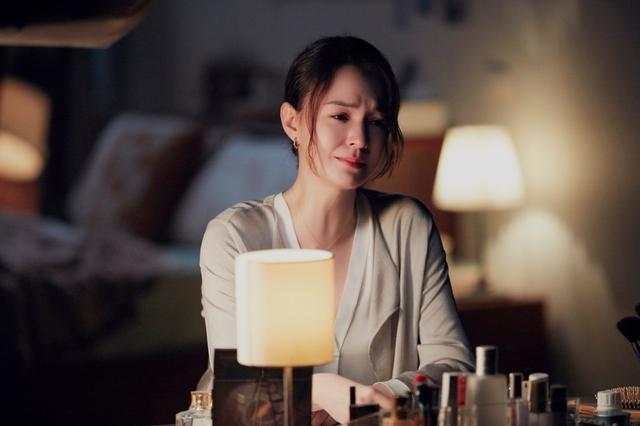 田馥甄|田馥甄新歌剖析37岁爱情观：美满婚姻不过幻想，结婚誓词最讽刺