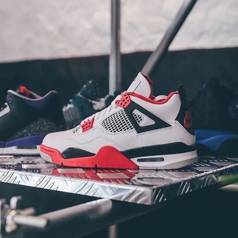 AJ 4 火焰紅，即將回歸！