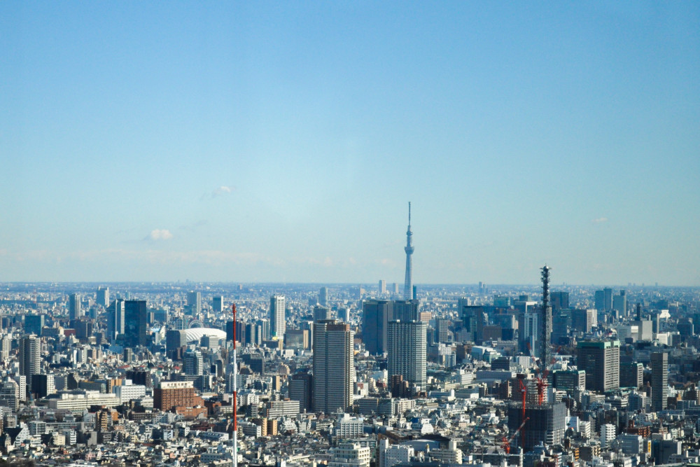 高空俯瞰东京全景,建筑密集而精致,就是超