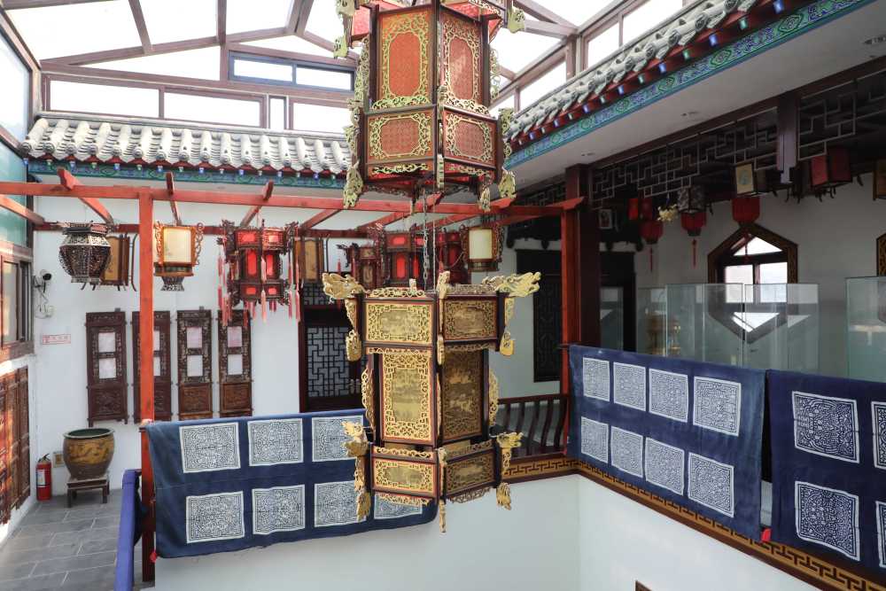 张俊涛|河南大叔用百万祖宅建灯笼博物馆，只为更多人了解这项传统技艺