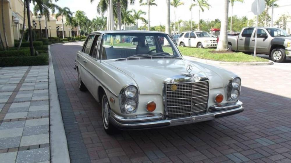 周润发的古董奔驰,早年买的二手车,放到今天依然能卖88万