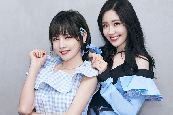 赵粤王艺瑾直播泡脚大家却在关注主持人爱情公寓5老熟人