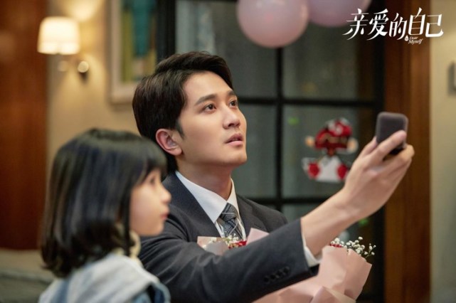 期待演员彭冠英未来能够带给我们更多优秀的作品.