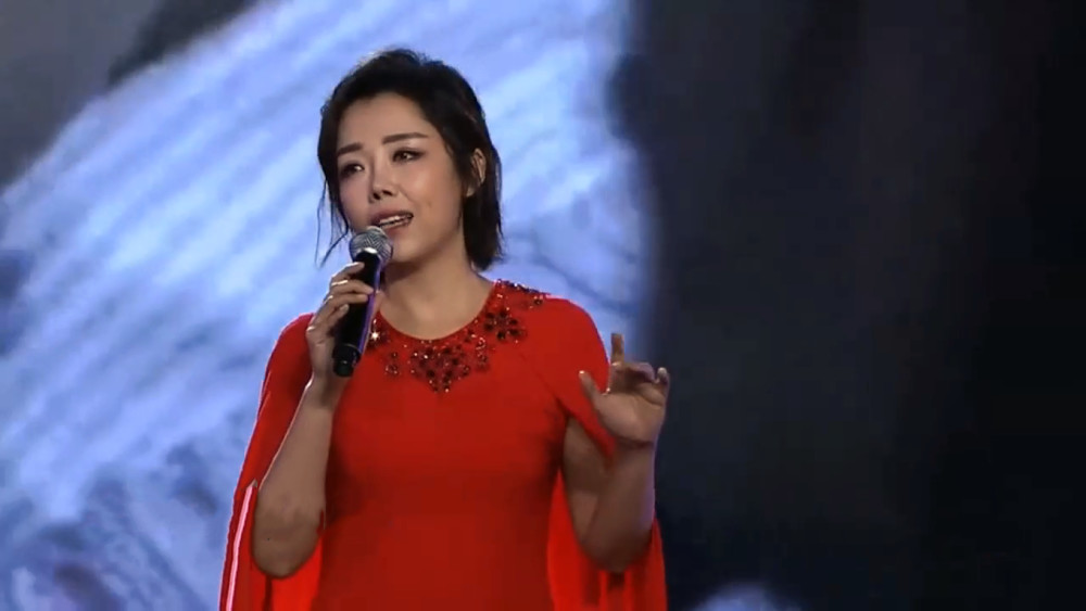 青年歌唱家李菲菲受邀出席丝绸之路国际电影节,献唱《i believe》