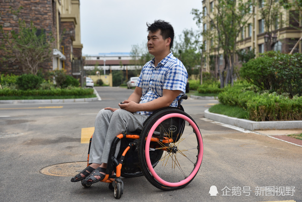 32岁励志小伙高位截瘫轮椅上奋力拼搏3年如今让人刮目相看