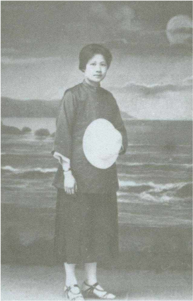 瞿秋白|民国最牛师生恋：他追到女生家里，其夫拱手让妻，还和他登报结拜