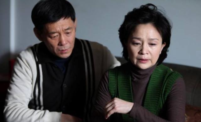 如今李光复的感情生活也很美满,妻子是圈外人,两个人有一个儿子.