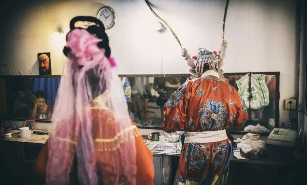 米克|东米克图村的戏班子