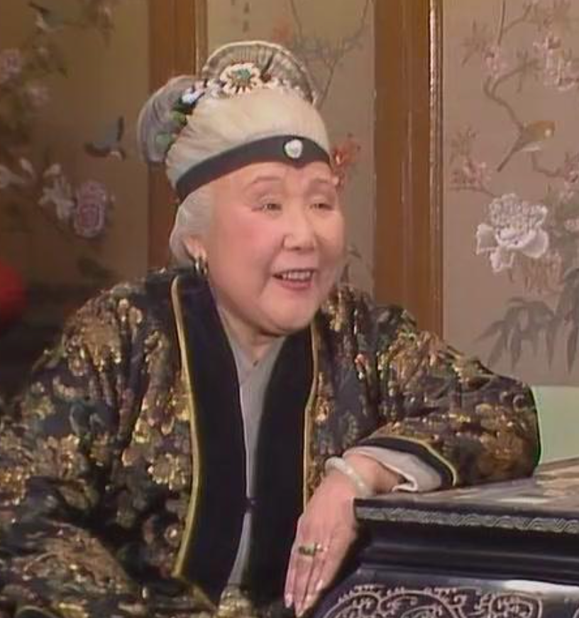 王子腾|王夫人明明想去，为何又缺席？贾母态度微妙！