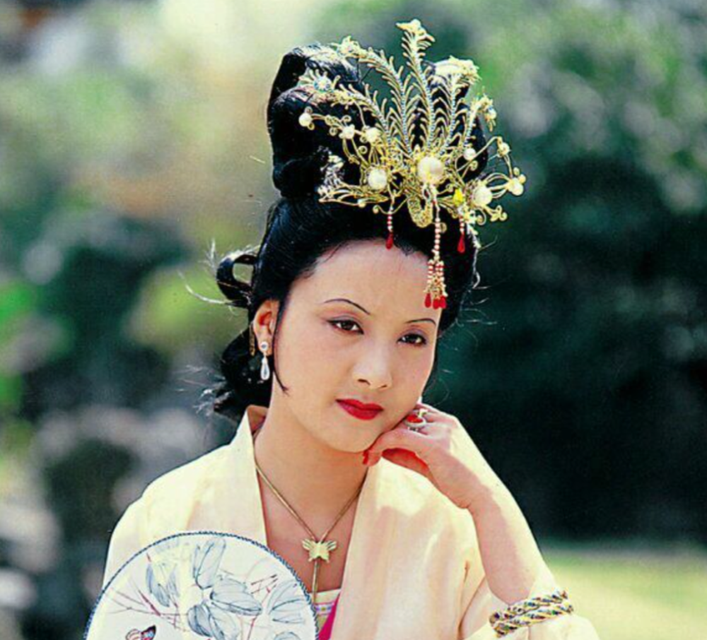 王子腾|王夫人明明想去，为何又缺席？贾母态度微妙！