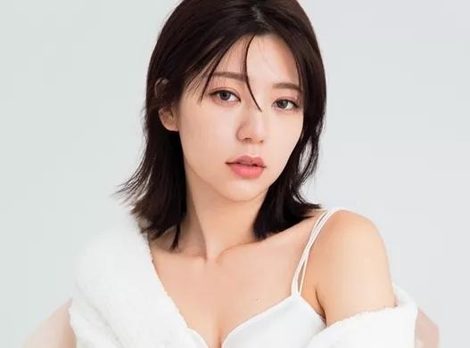 因为我喜欢你|《因为我喜欢你》低调开播，小众爱情喜人，男女主却受人诟病