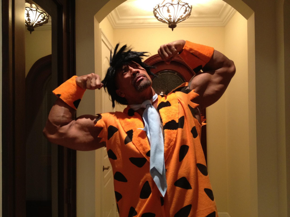 道恩·强森|酷！48岁“巨石”道恩·强森Ins突破2亿大关！成为粉丝最多的男人