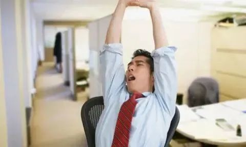 肾脏|人到中年，五个伤肾行为，最好一个不做，养护肾脏，做好六件事