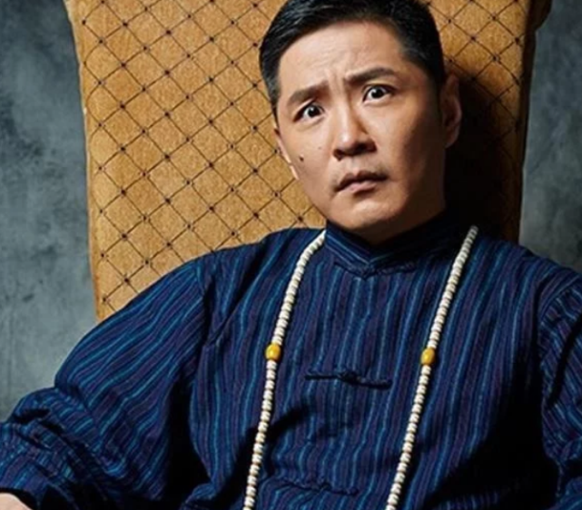 导演韩涛涉嫌性骚扰对编剧昔央搂搂抱抱还把舌头伸进耳朵