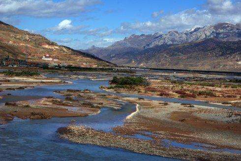 冰彗星|地球上的水来自何方，根据最新的研究，“冰彗星”的来源比较靠谱